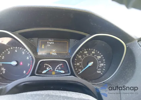 2018 Ford Focus S z USA, uszkodzony, nr VIN 1FADP3E23JL213801